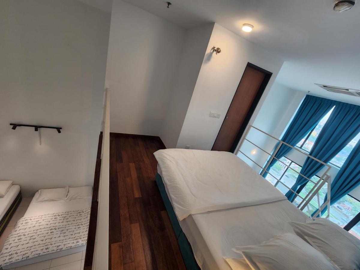 Sunrise Gurney Premium Suite - Gurney Drive George Town Exterior photo
