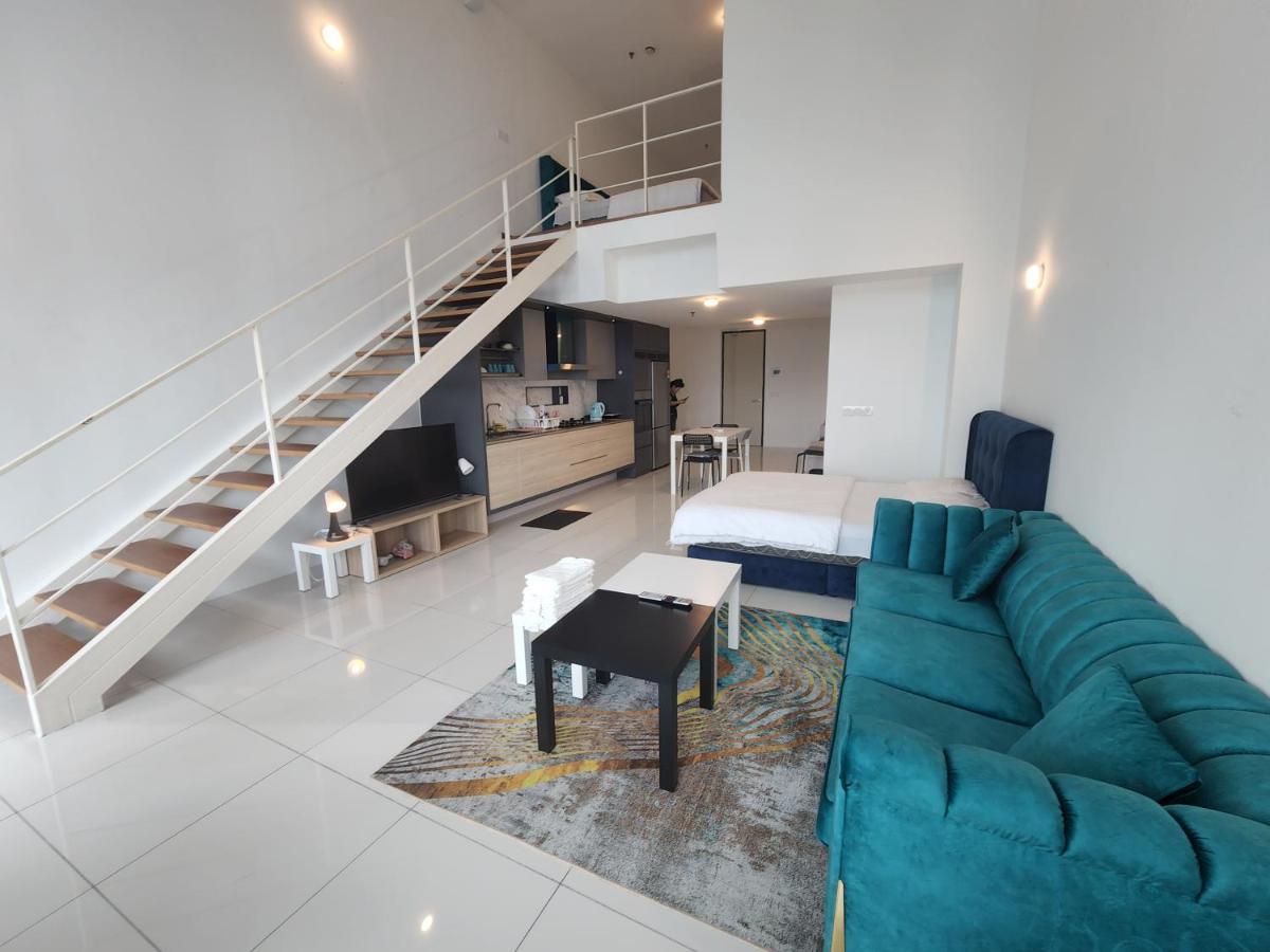 Sunrise Gurney Premium Suite - Gurney Drive George Town Exterior photo
